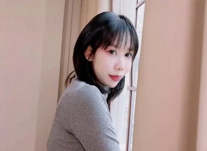 Em gái dâm đãng gặp chủ nhà rồi quan hệ tình dục luôn